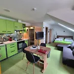 Land Family Fun Sport Apartment Smarje pri Jelsah
