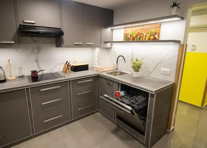 Apartment Land Family Fun Sport